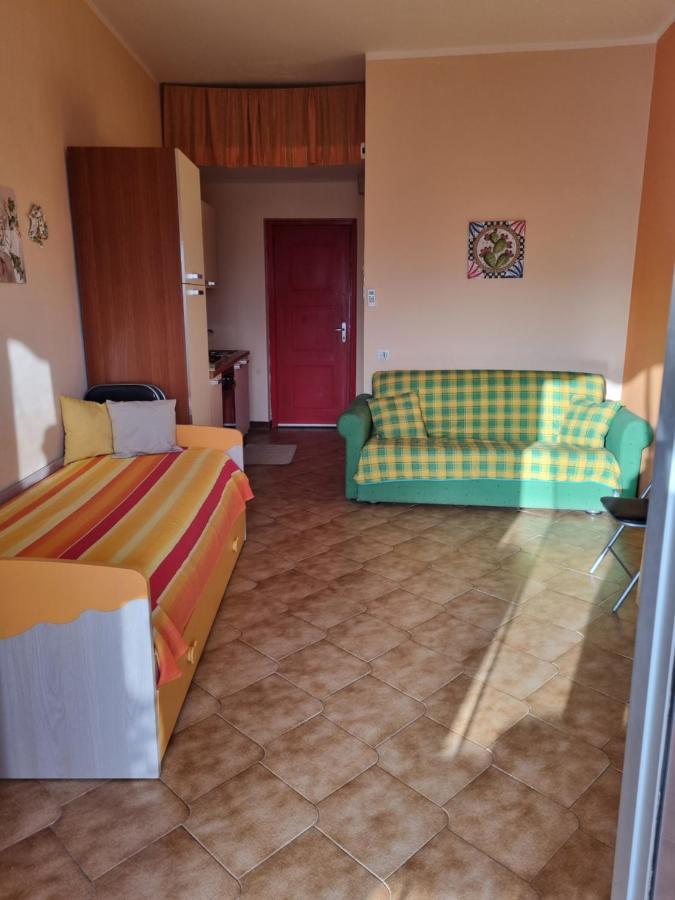 Appartamento Les Roches Noires Giardini Naxos Exterior foto